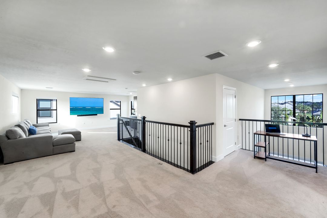 19696 Aqua View Ln, Fort Myers, FL 33913