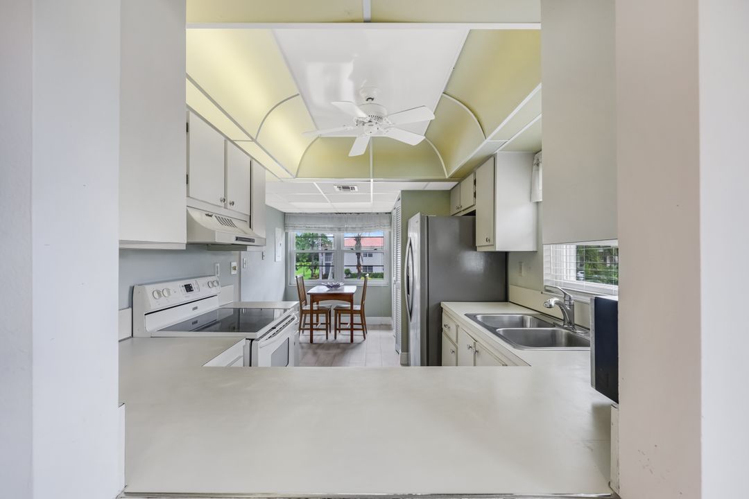 1056 Forest Lakes Dr #C-211, Naples, FL 34105