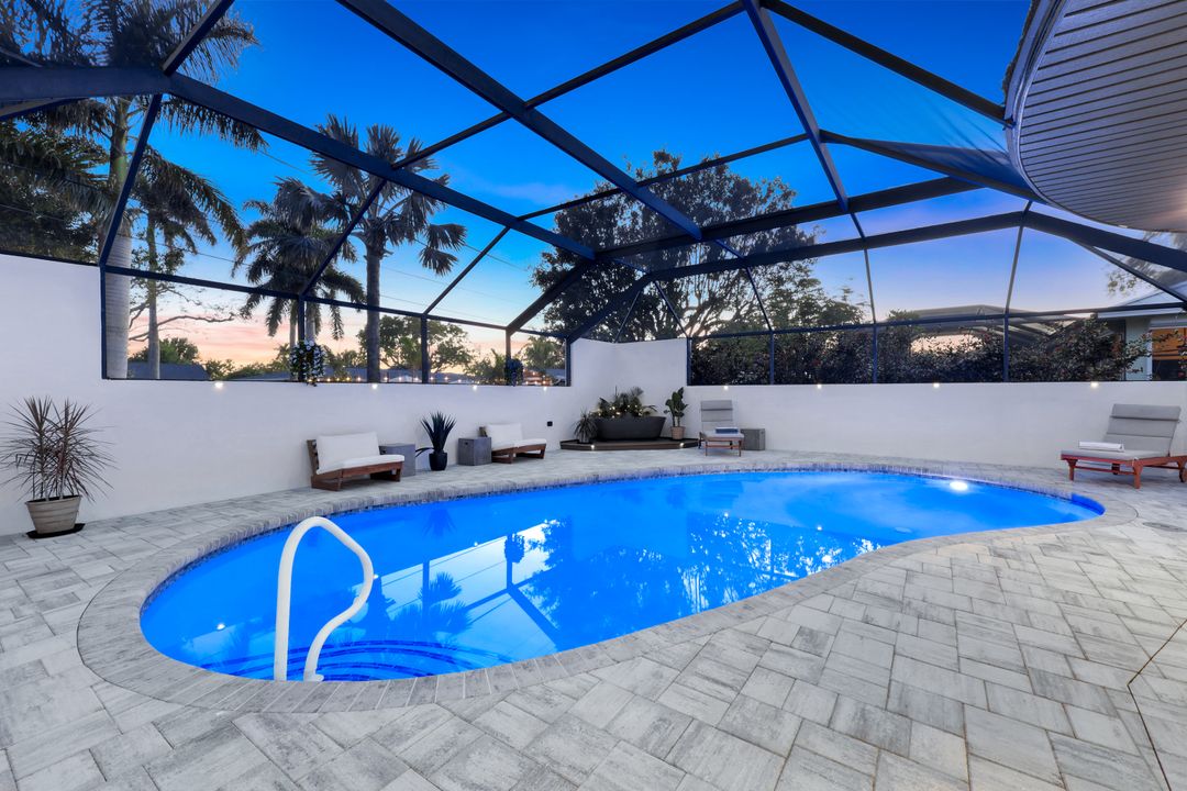 800 Sunset Vista Dr, Fort Myers, FL 33919