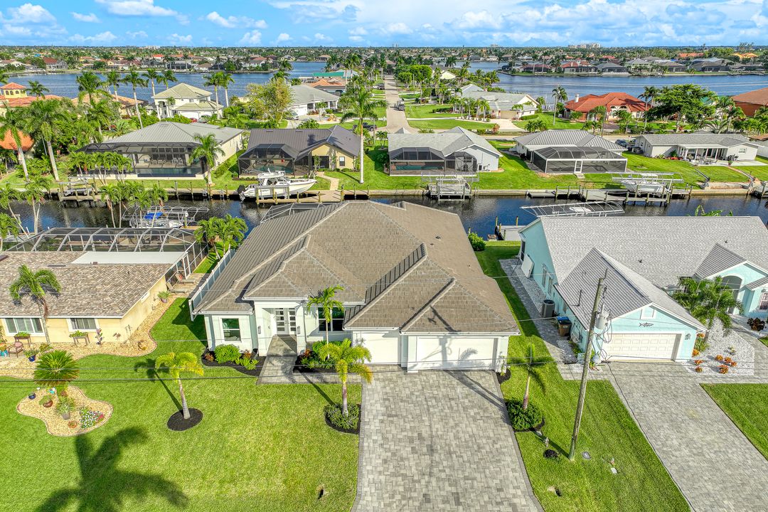 5317 SW 8th Pl, Cape Coral, FL 33914