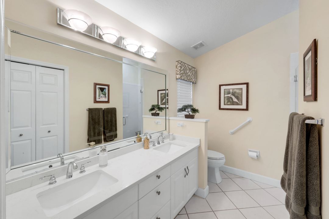5867 Northridge Dr, Naples, FL 34110