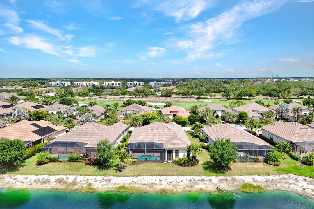 8675 Amour Ct, Naples, FL 34119