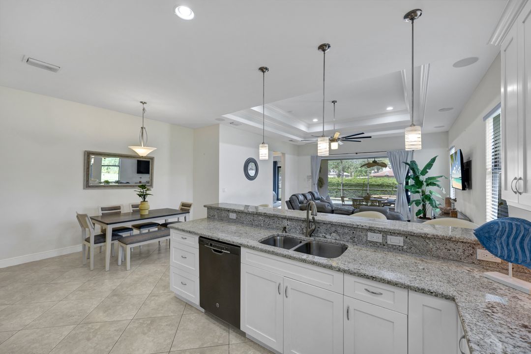 849 109th Ave N, Naples, FL 34108, Naples, FL 34108