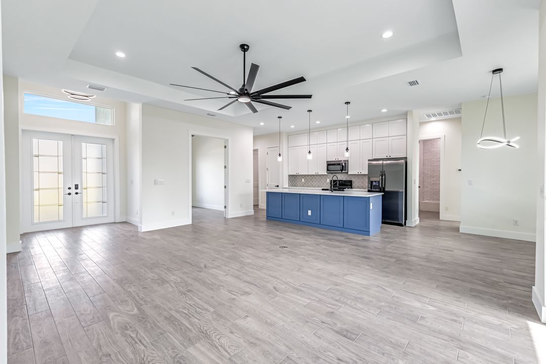 3445 NE 21st Ave, Cape Coral, FL 33909