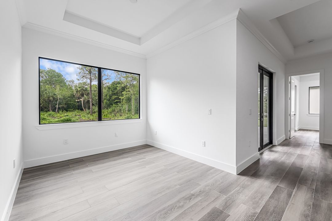 223 1st St SW, Naples, FL 34117