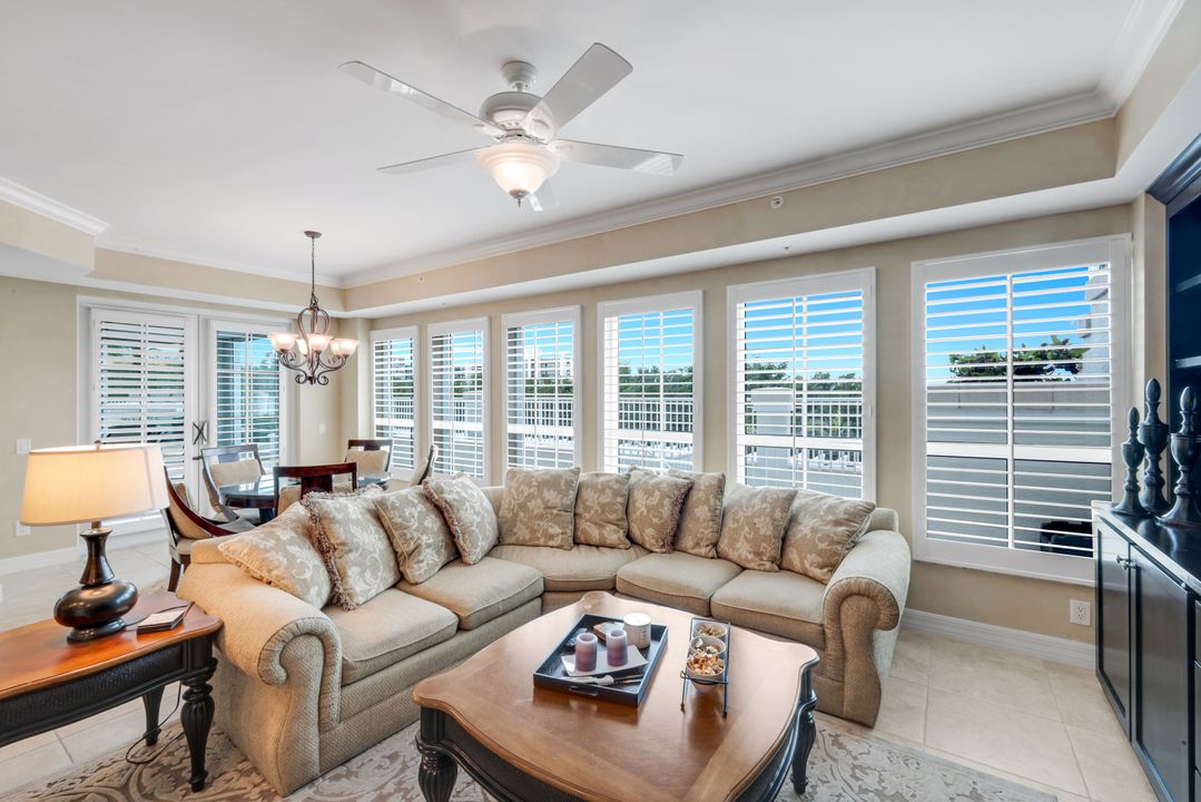 295 Grande Way #T03, Naples, FL 34110