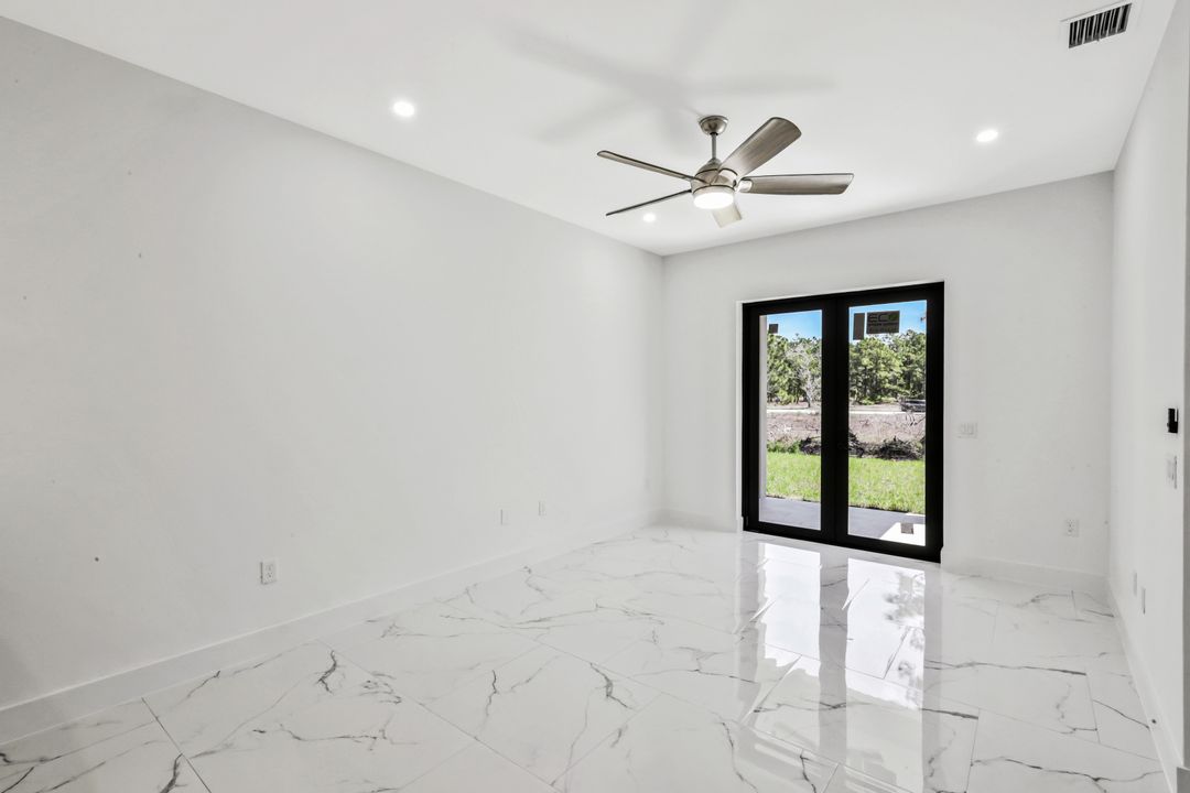 521 Lillon Ave S, Lehigh Acres, FL 33974