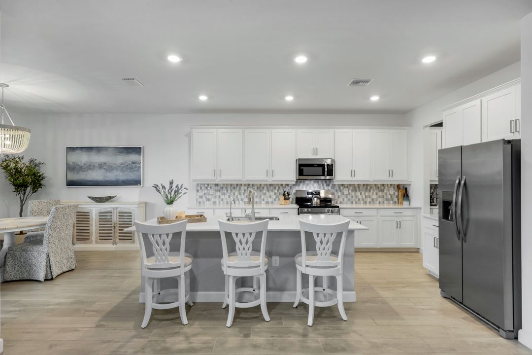 11243 Canopy Loop, Fort Myers, FL 33913