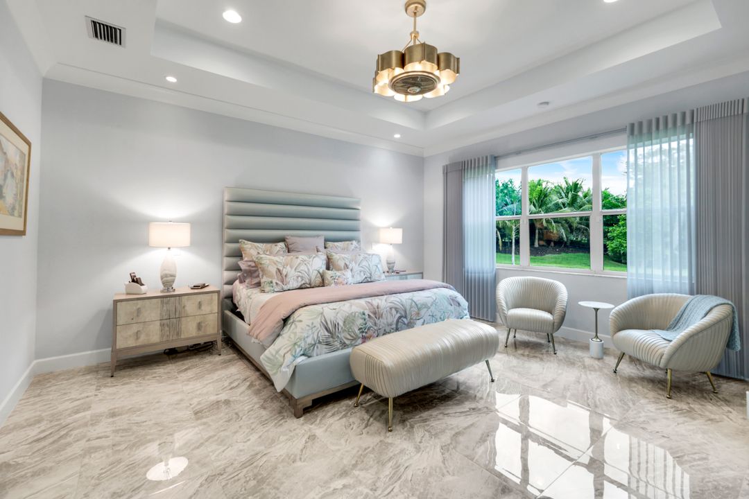 12033 Azalea Wy, Naples, FL 34120