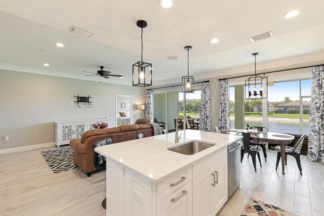 2319 Sawyers Hill Rd #703, Naples, FL 34120