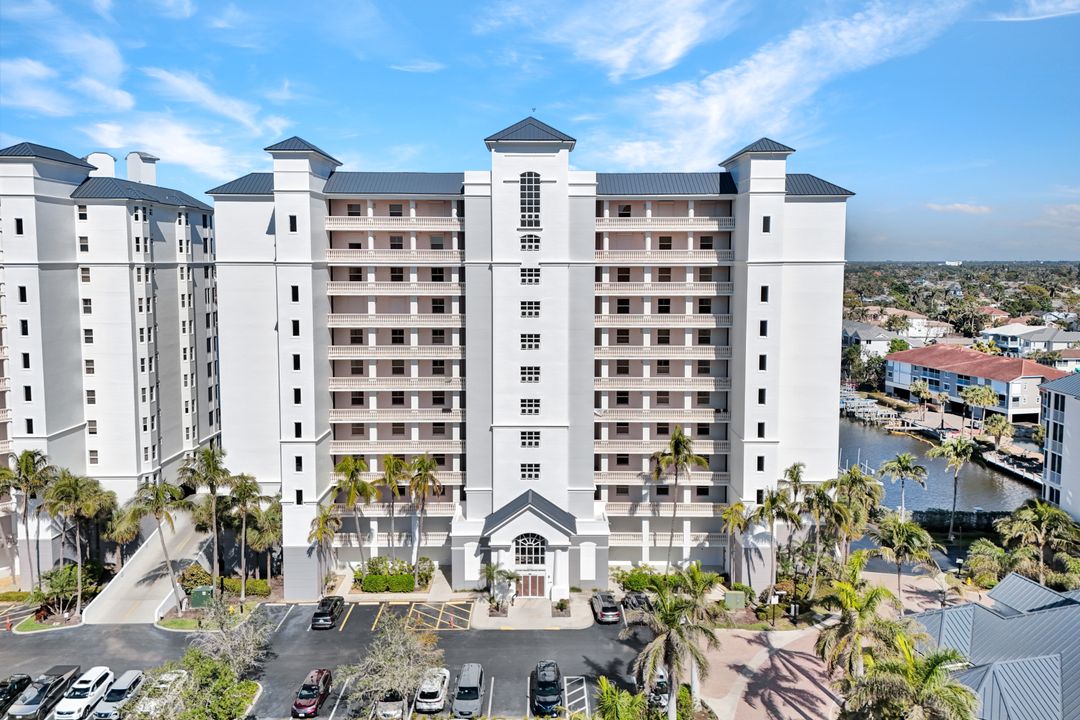 410 Flagship Dr #1206, Naples, FL 34108