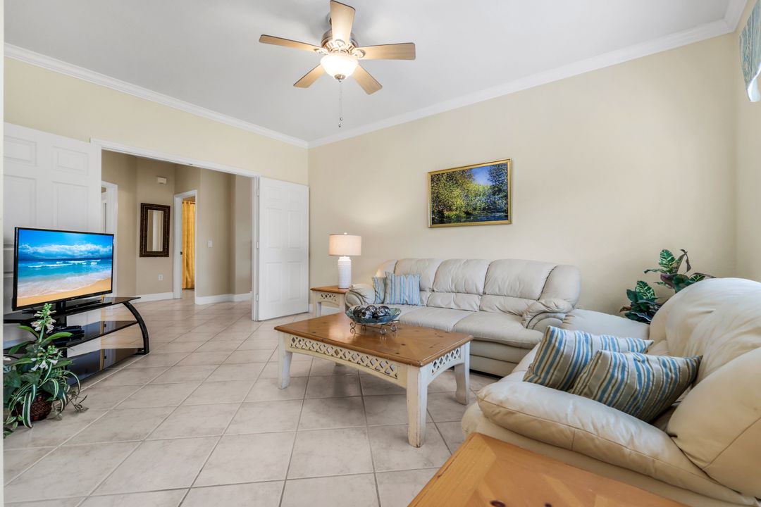 5650 Northboro Dr #102, Naples, FL 34110