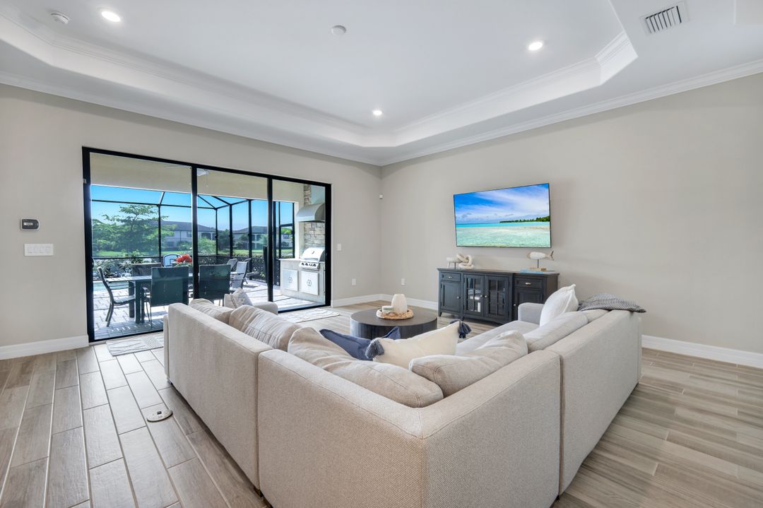 28029 Foxrock Ct, Bonita Springs, FL 34135