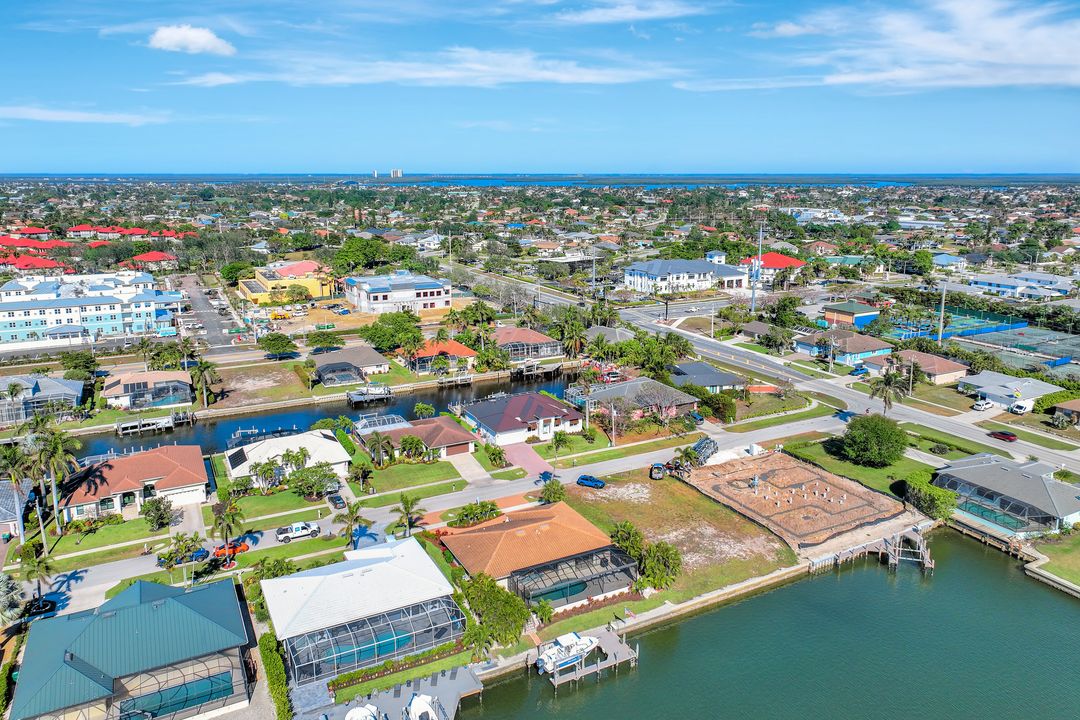 1235 Shenandoah Ct, Marco Island, FL 34145
