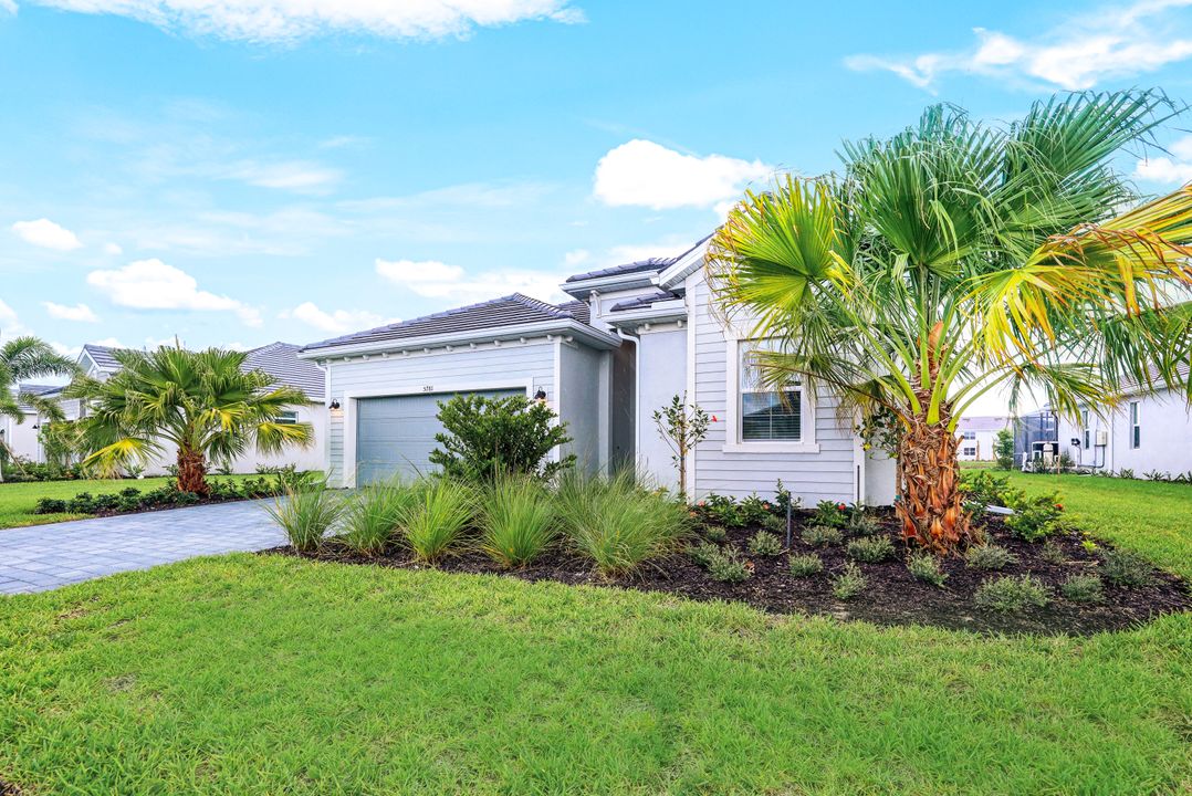 5781 Kingston Pl, Immokalee, FL 34142