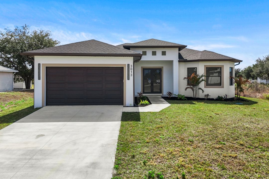 3013 59th St W, Lehigh Acres, FL 33971