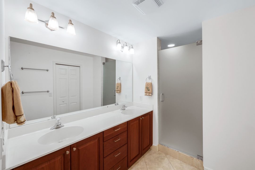 337 Vintage Bay Dr #D25, Marco Island, FL 34145