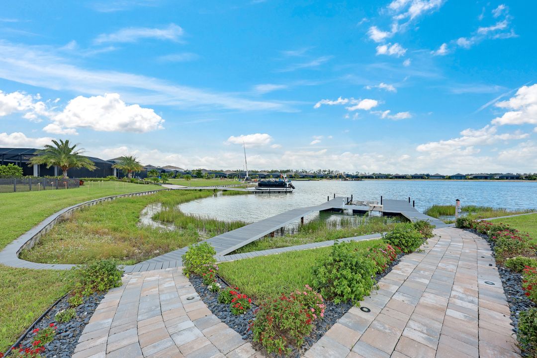 17216 Blue Sapphire Dr, Fort Myers, FL 33913