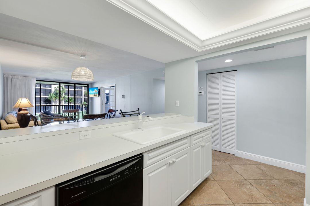 1501 Middle Gulf Dr #F 207, Sanibel, FL 33957
