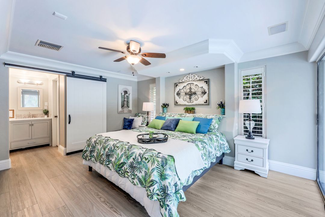 723 Willowhead Dr, Naples, FL 34103