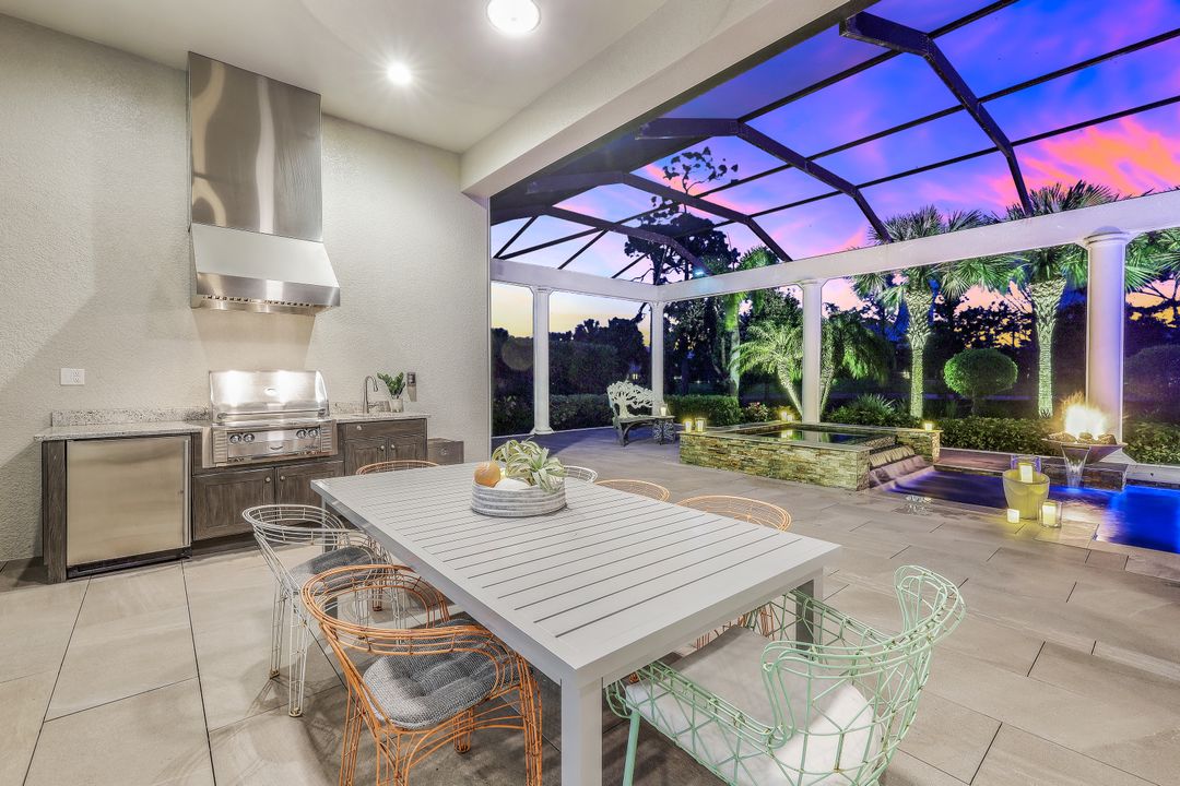 3828 Isla Del Sol Way, Naples, FL 34114