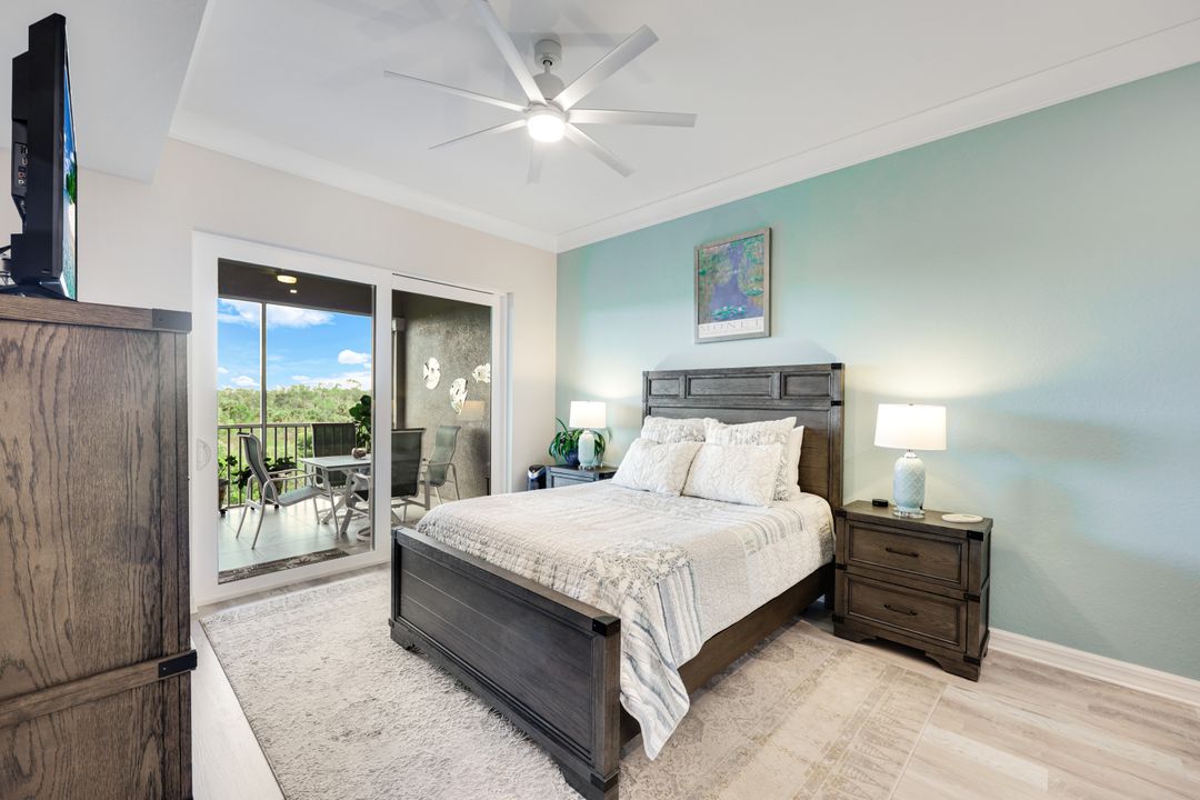 164 Indies Dr E #203, Naples, FL 34114