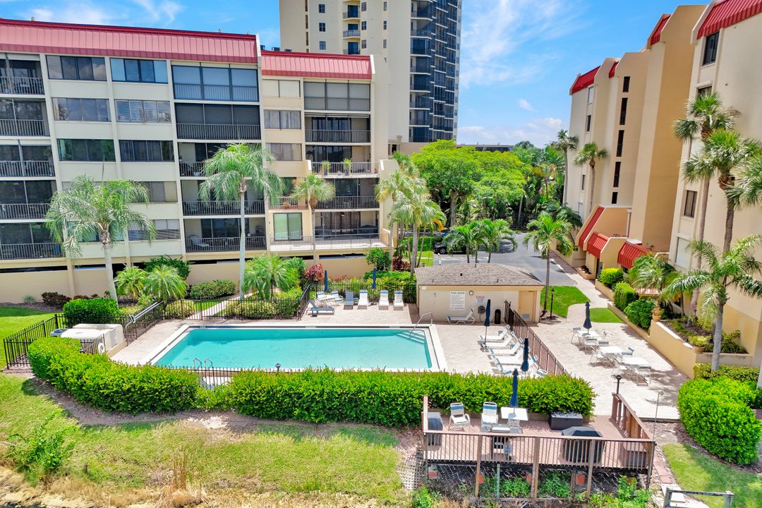 7129 Lakeridge View Court #302, Fort Myers, FL 33907