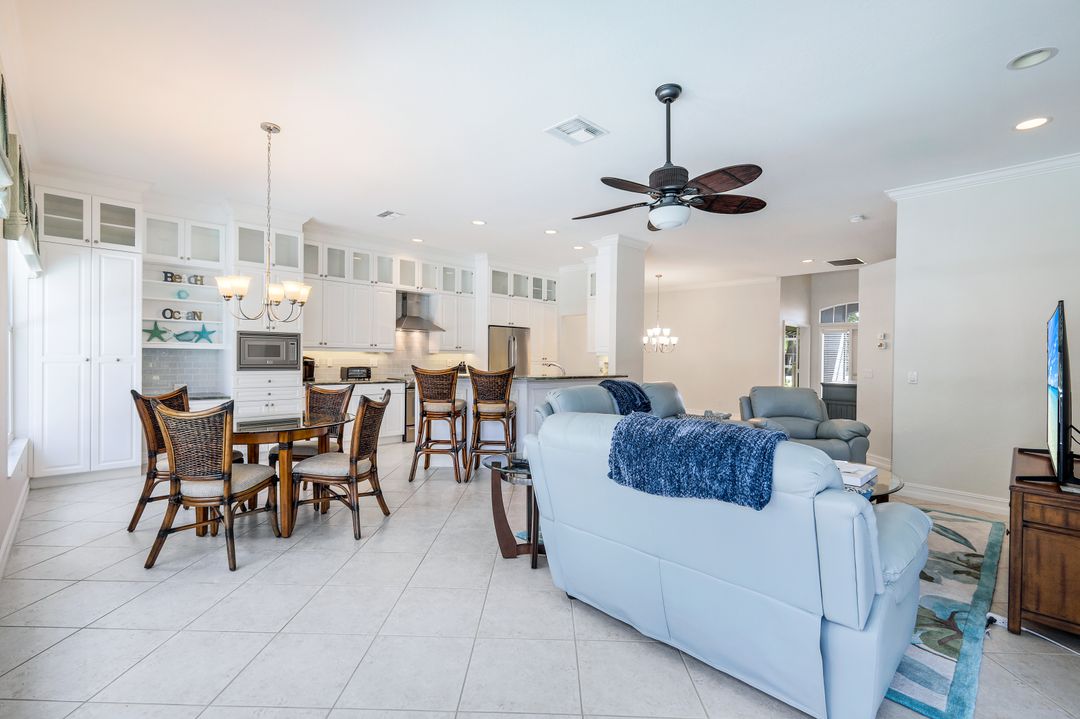 930 Fairhaven Ct #23, Naples, FL 34104