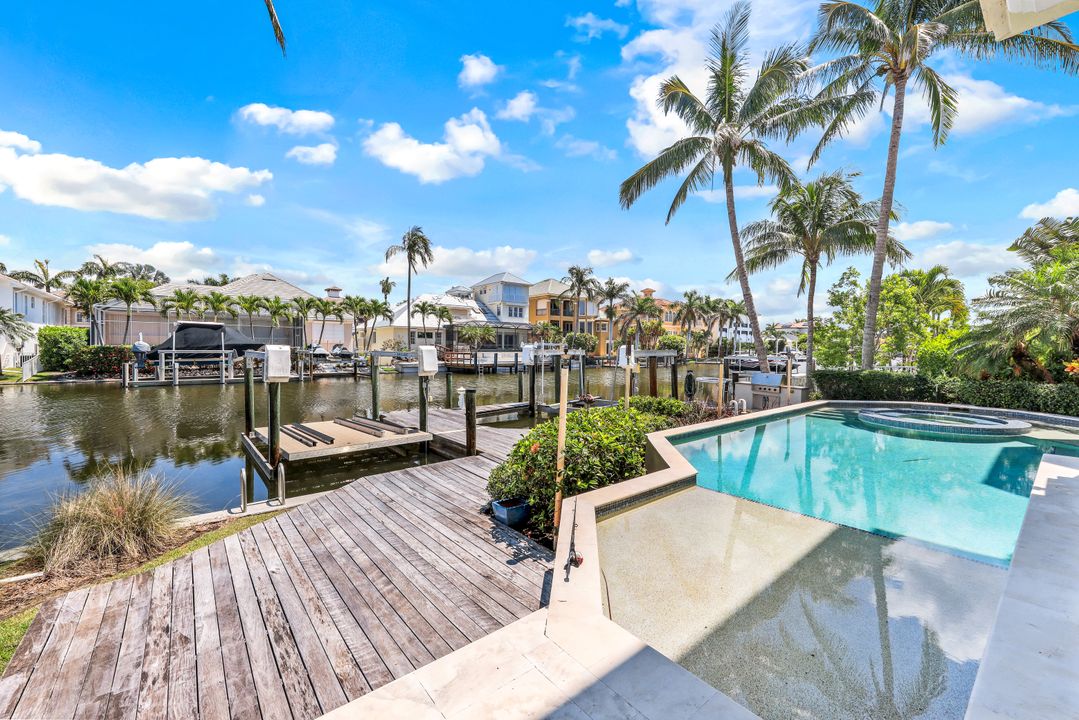 169 Conners Ave, Naples, FL 34108