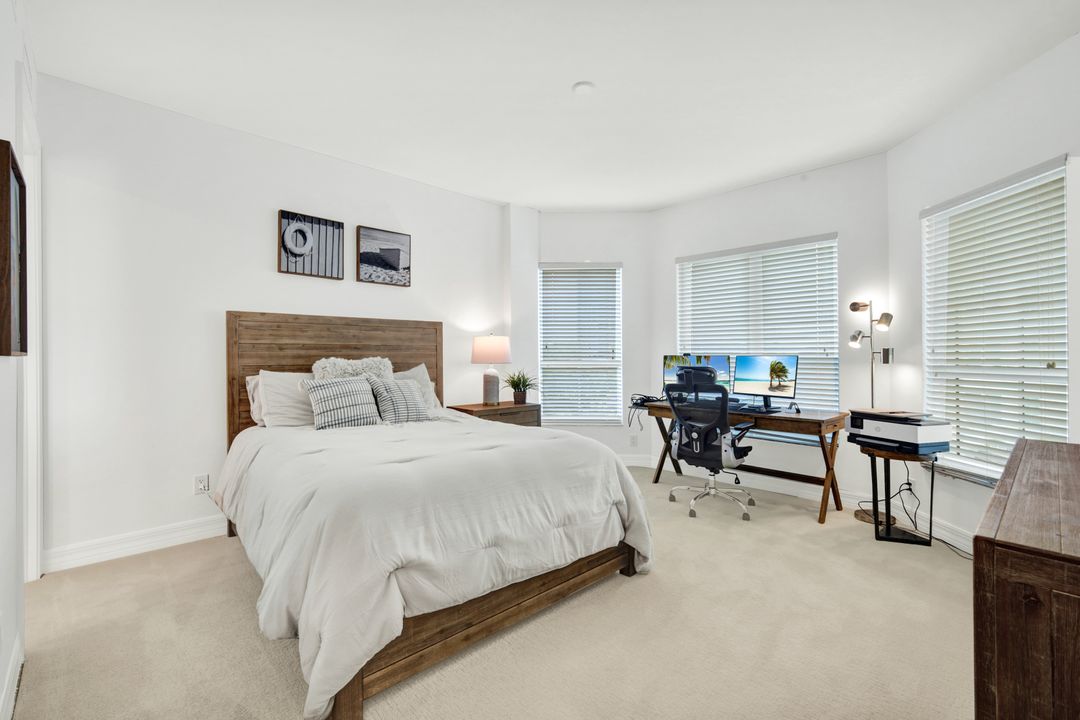 295 Grande  Way  #306, Naples, FL 34110