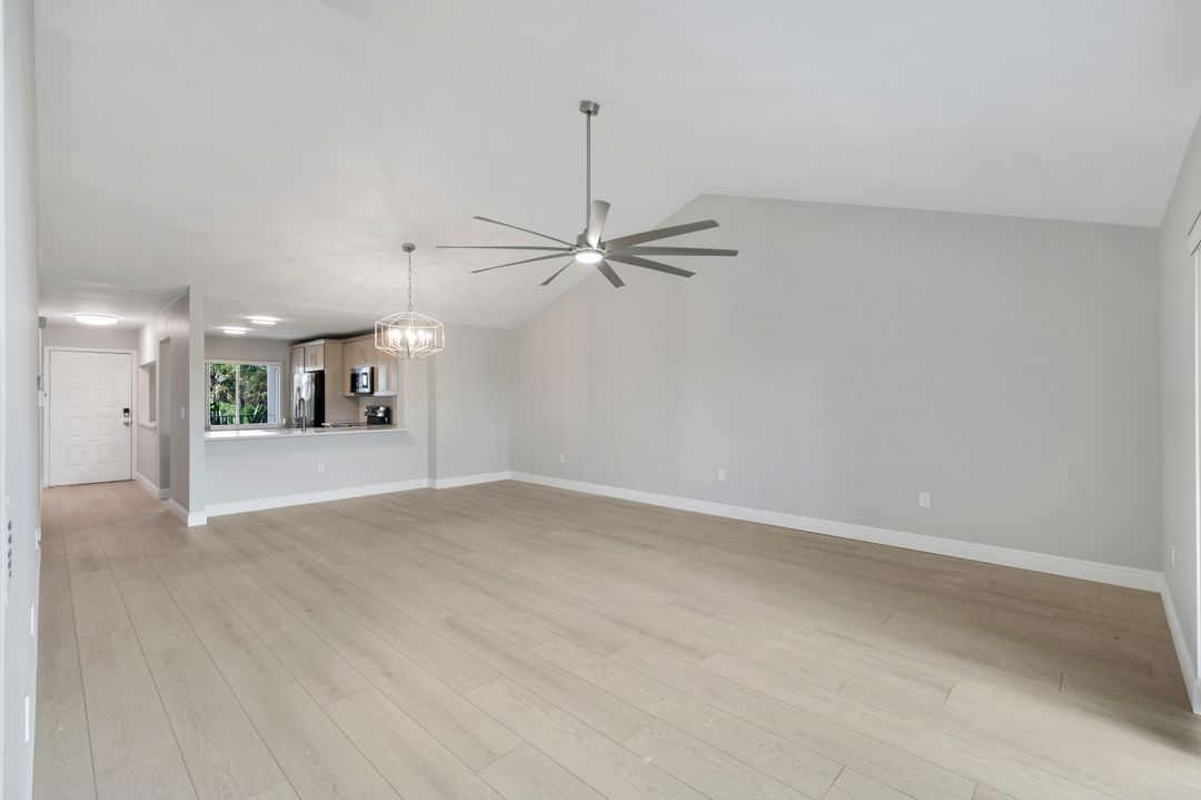 3051 Sandpiper Bay Cir #304, Naples, FL 34112