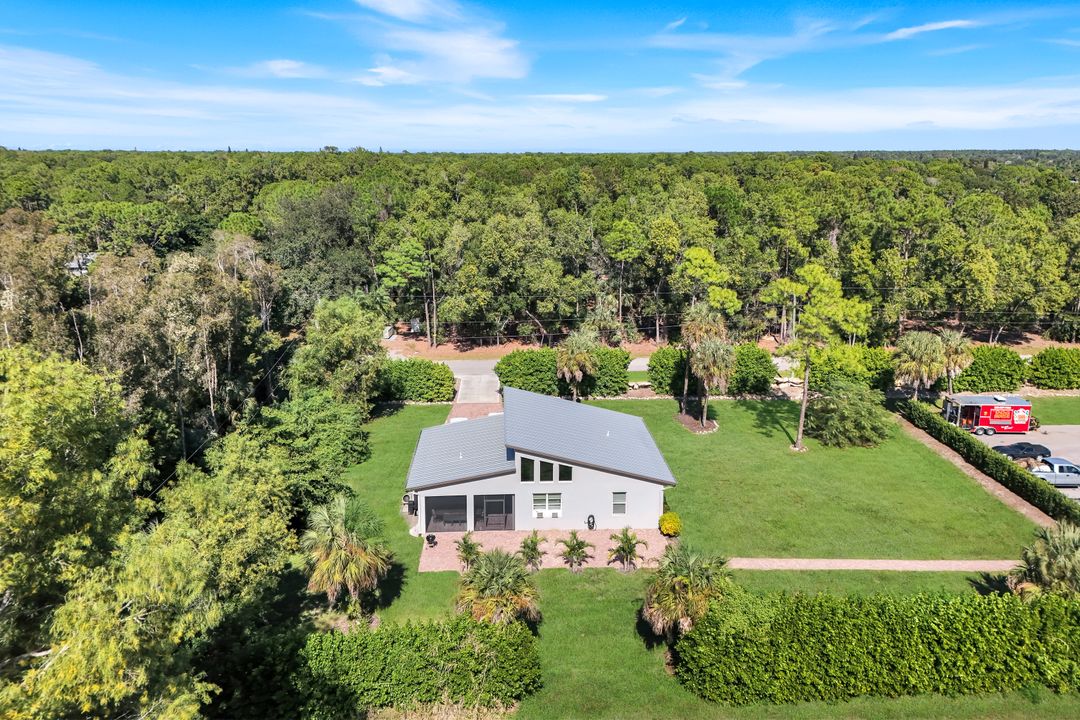 5630 Copper Leaf Ln, Naples, FL 34116