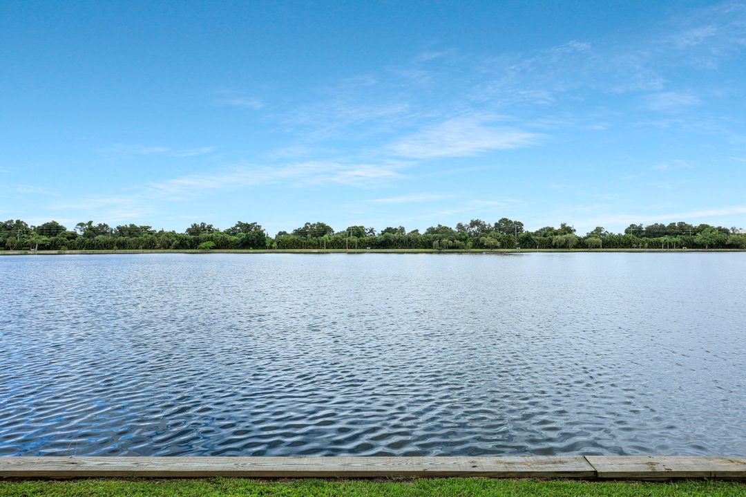 4071 Lakeside Club Blvd #3, Fort Myers, FL 33905