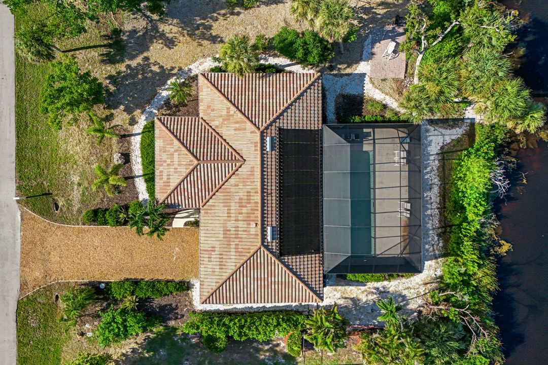 707 Durion Ct, Sanibel, FL 33957