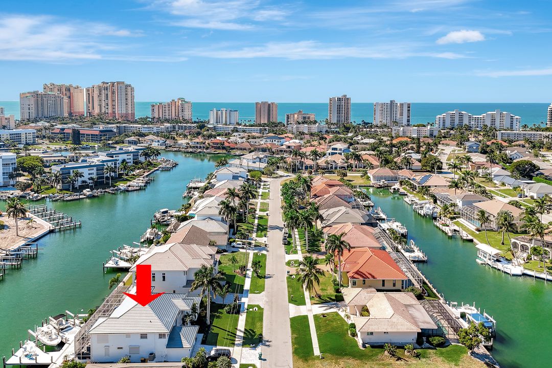860 Banyan Ct, Marco Island, FL 34145