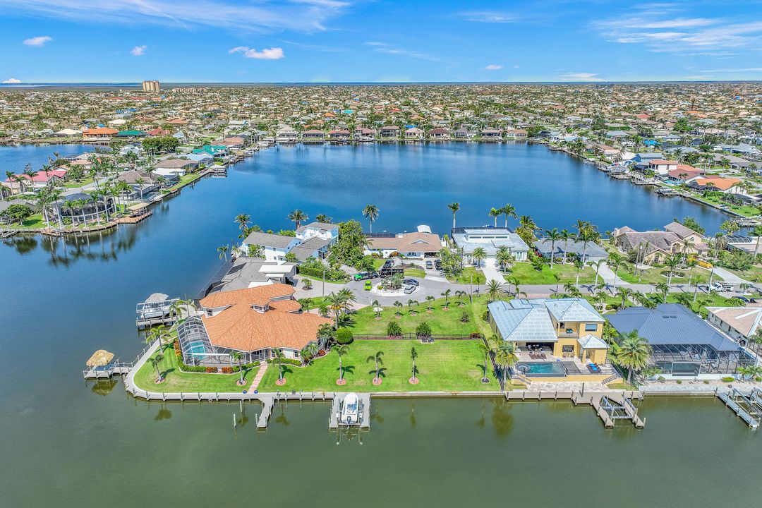 5227 SW 5th Pl, Cape Coral, FL 33914