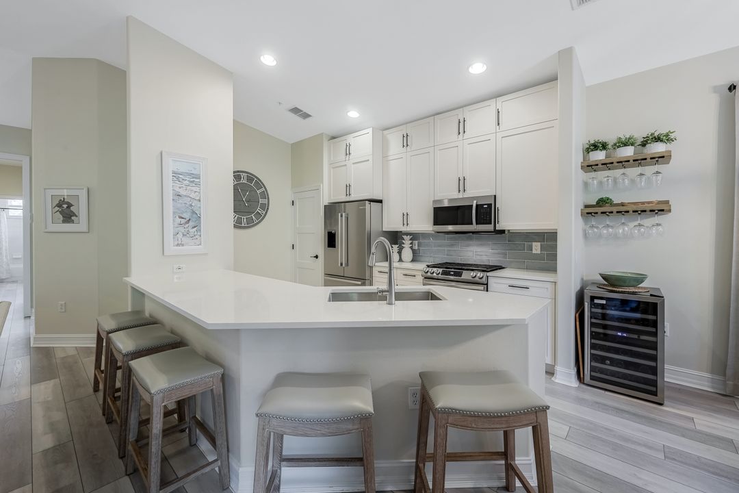 1732 Tarpon Bay Dr S #201, Naples, FL 34119