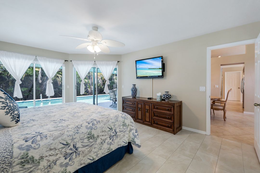 941 Ironwood Ct, Marco Island, FL 34145