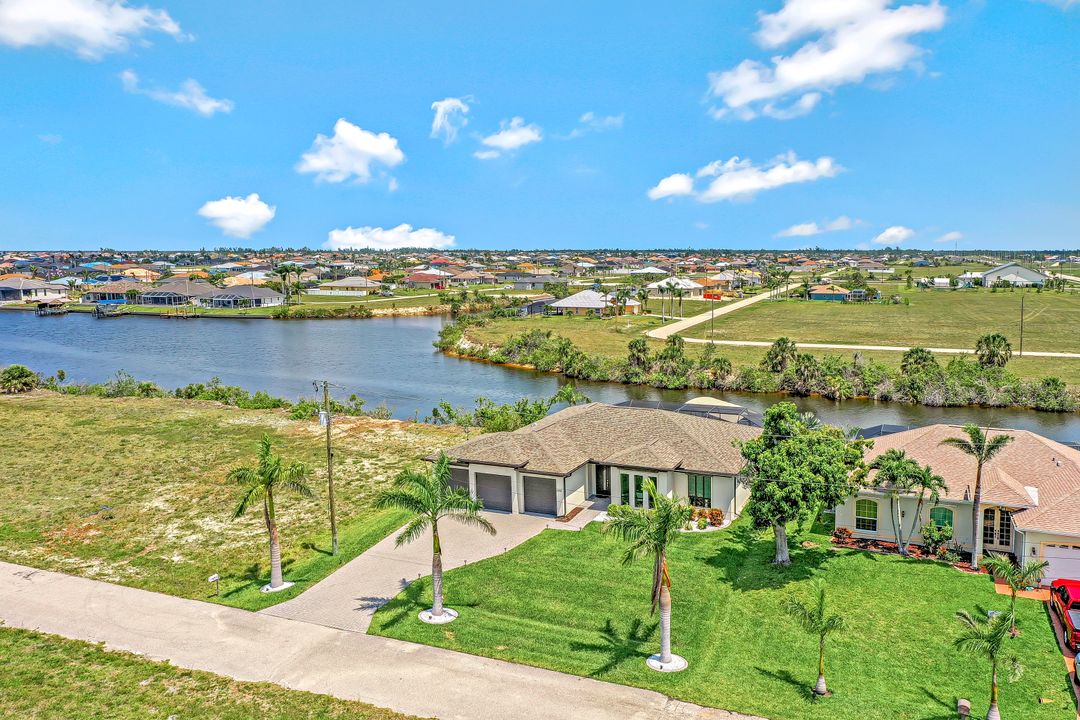 3213 NW 9th St, Cape Coral, FL 33993