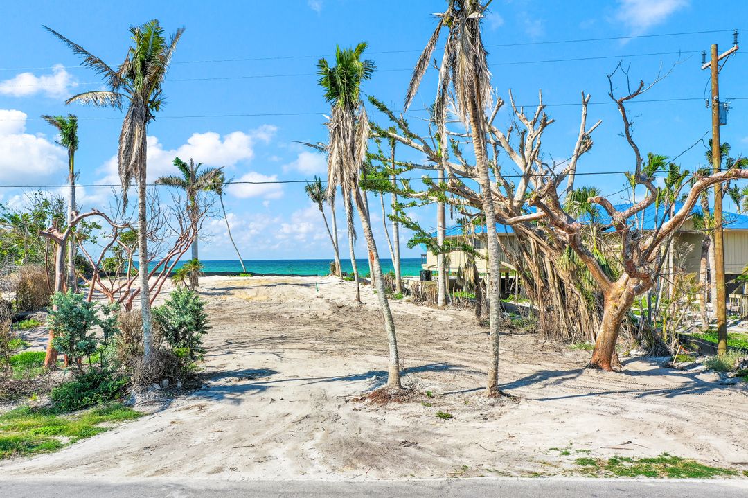 4155 W Gulf Dr, Sanibel, FL 33957