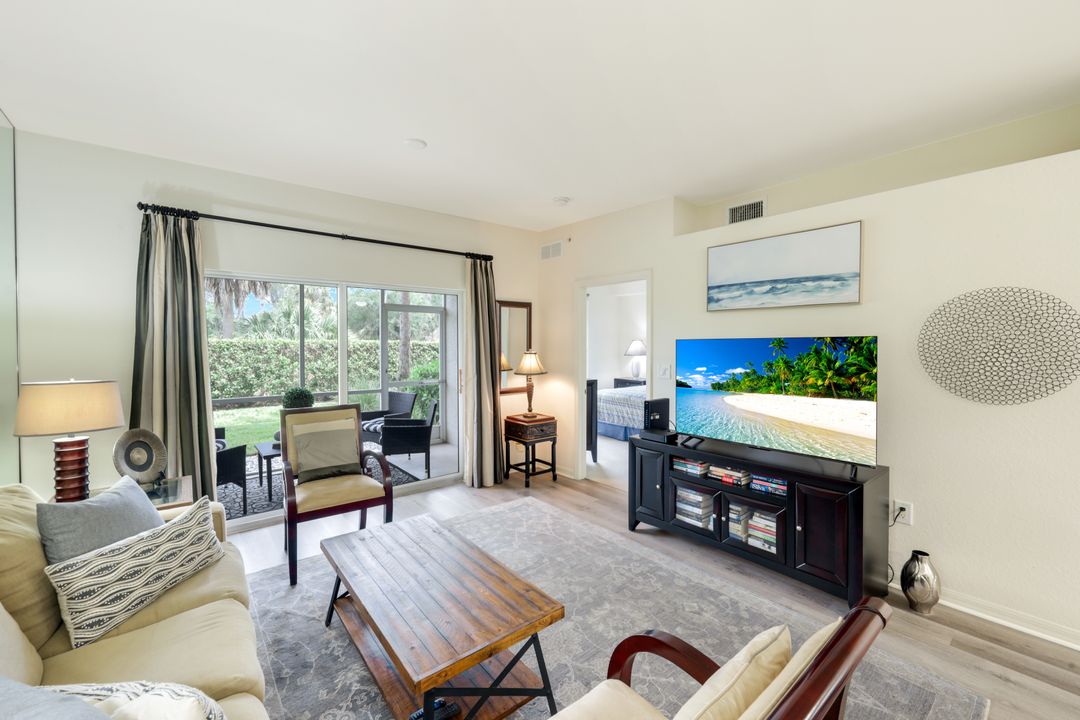 4455 Botanical Pl Cir #103, Naples, FL 34112