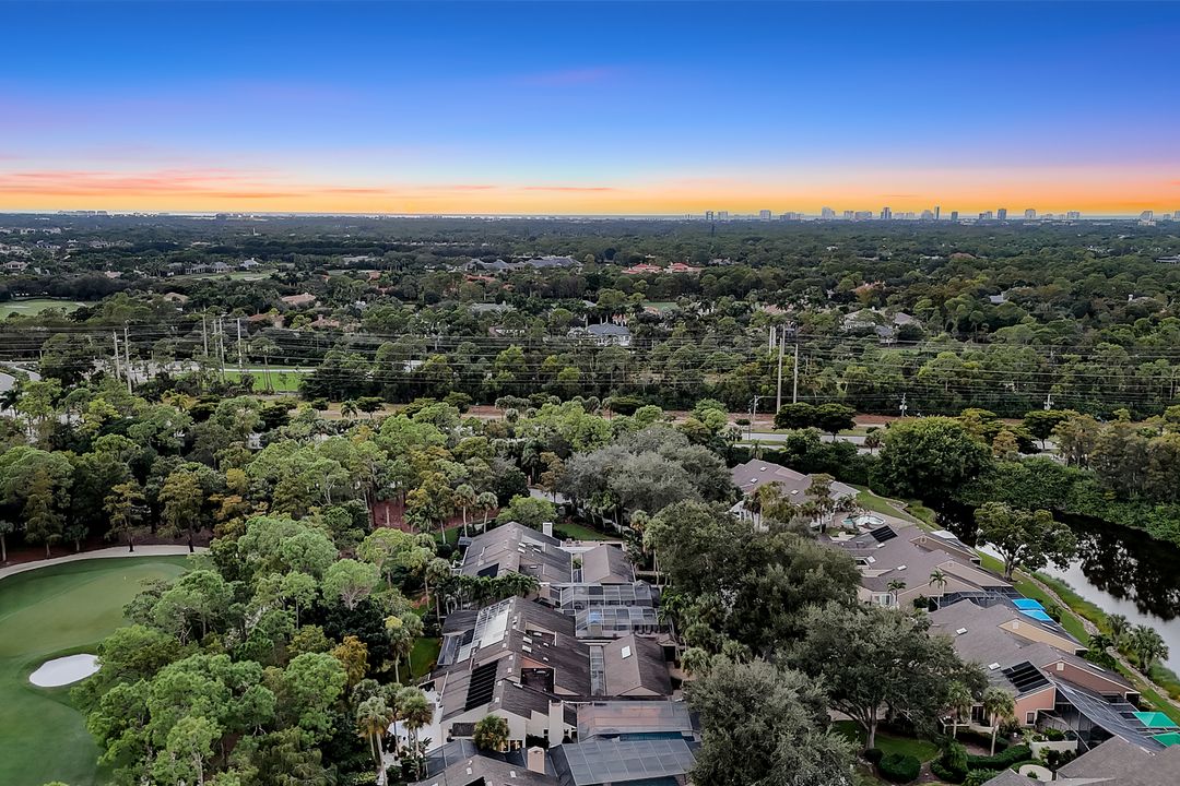 370 Edgemere Way N, Naples, FL 34105