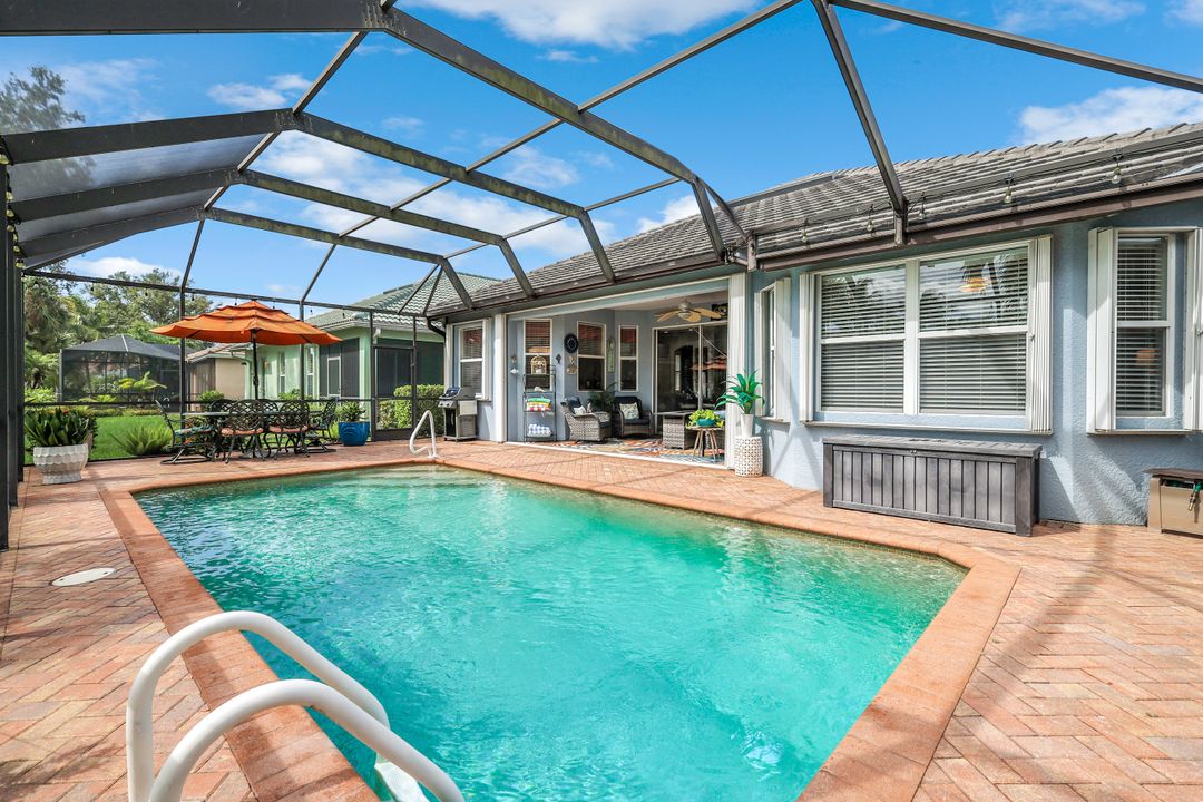 20050 Rookery Dr, Estero, FL 33928