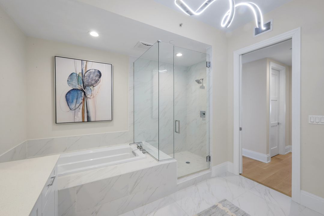 1135 3rd Ave S #518, Naples, FL 34102