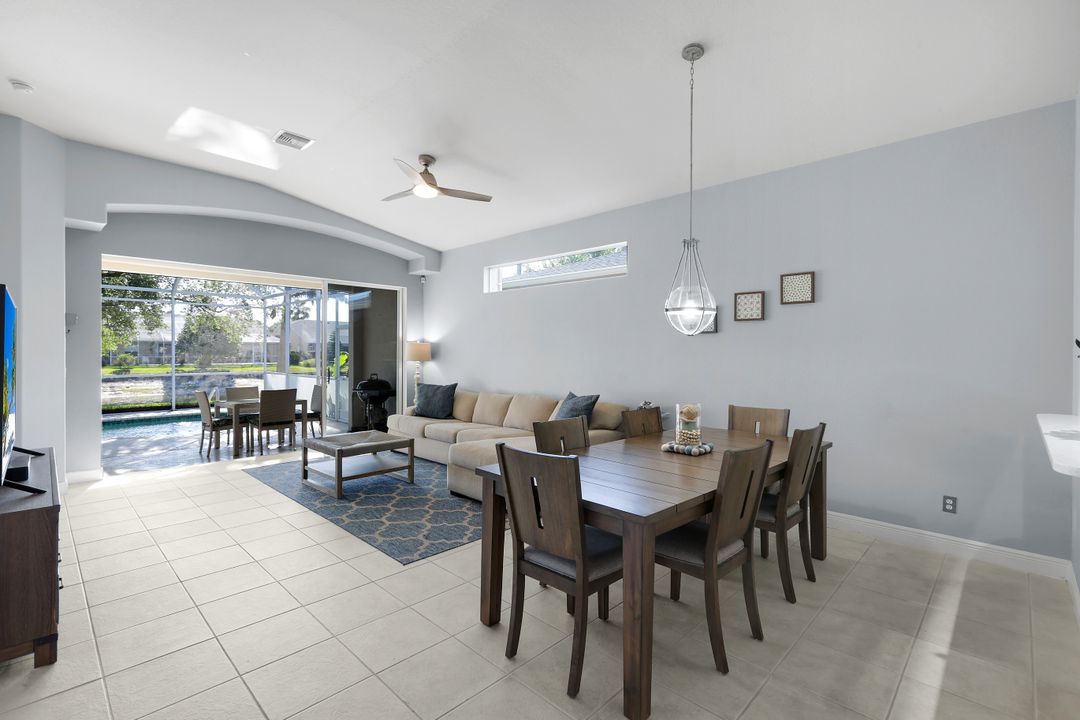 8616 Ibis Cove Cir, Naples, FL 34119