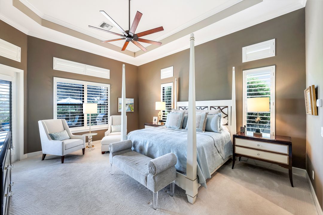 8668 Amour Ct, Naples, FL 34119