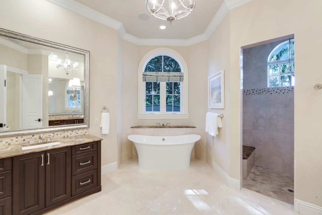 3122 Dahlia Way, Naples, FL 34105