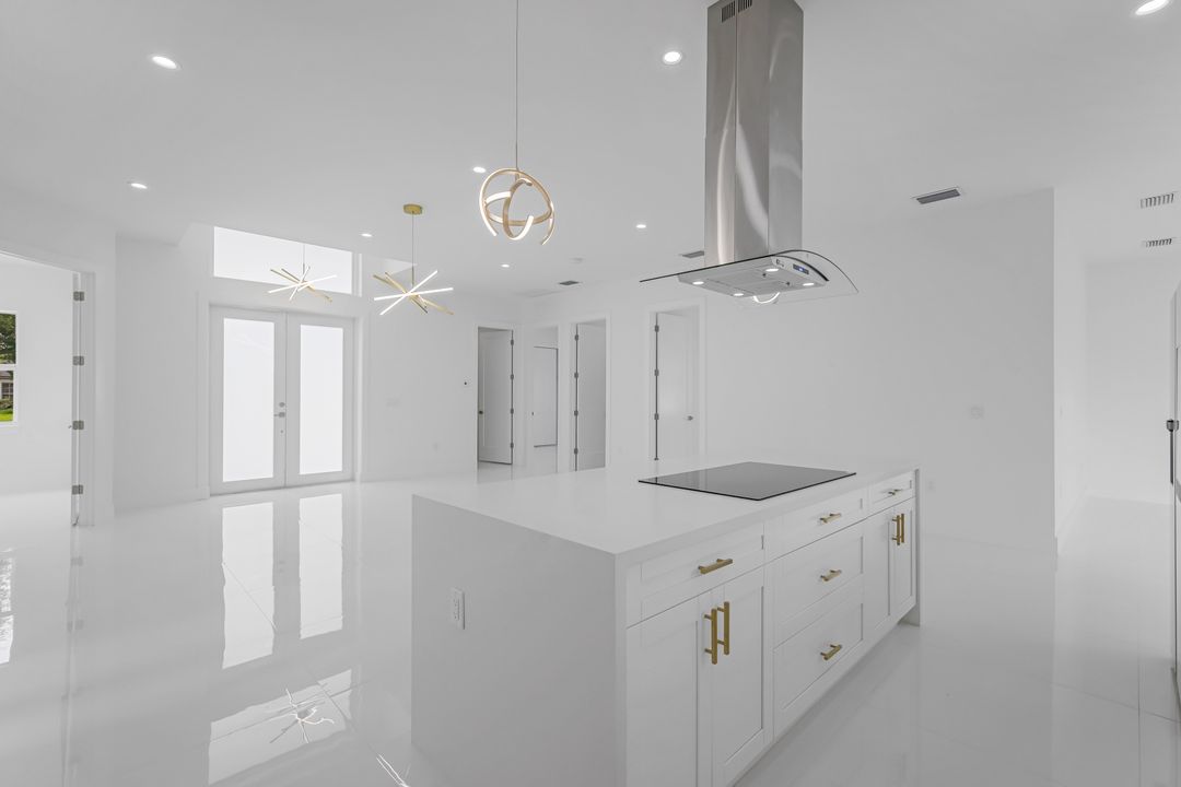 9107 Henry Rd, Fort Myers, FL 33967