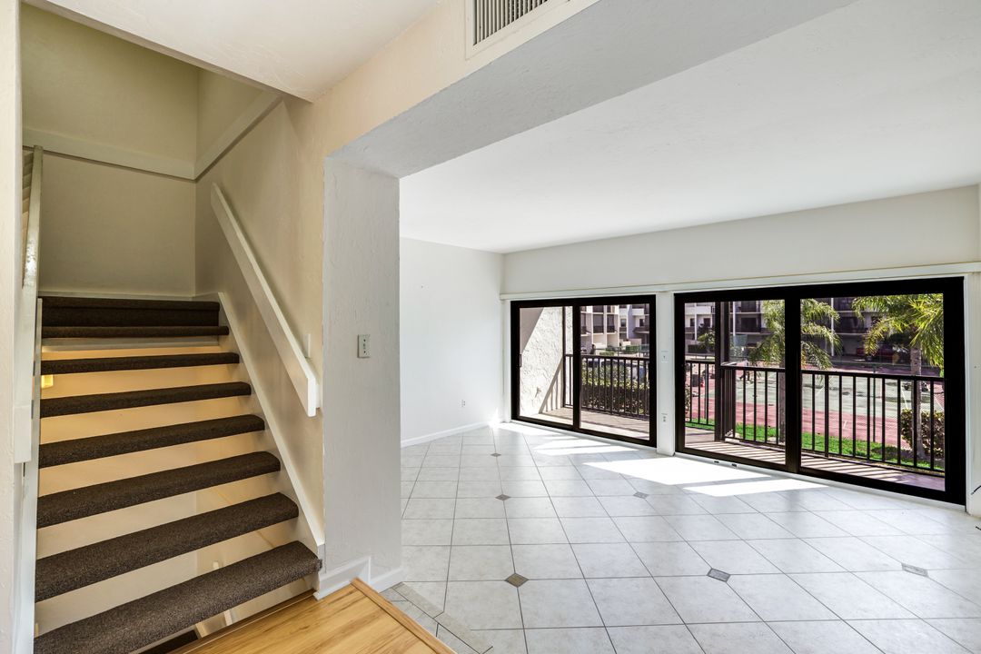 1100 Swallow Ave, Marco Island, FL 34145