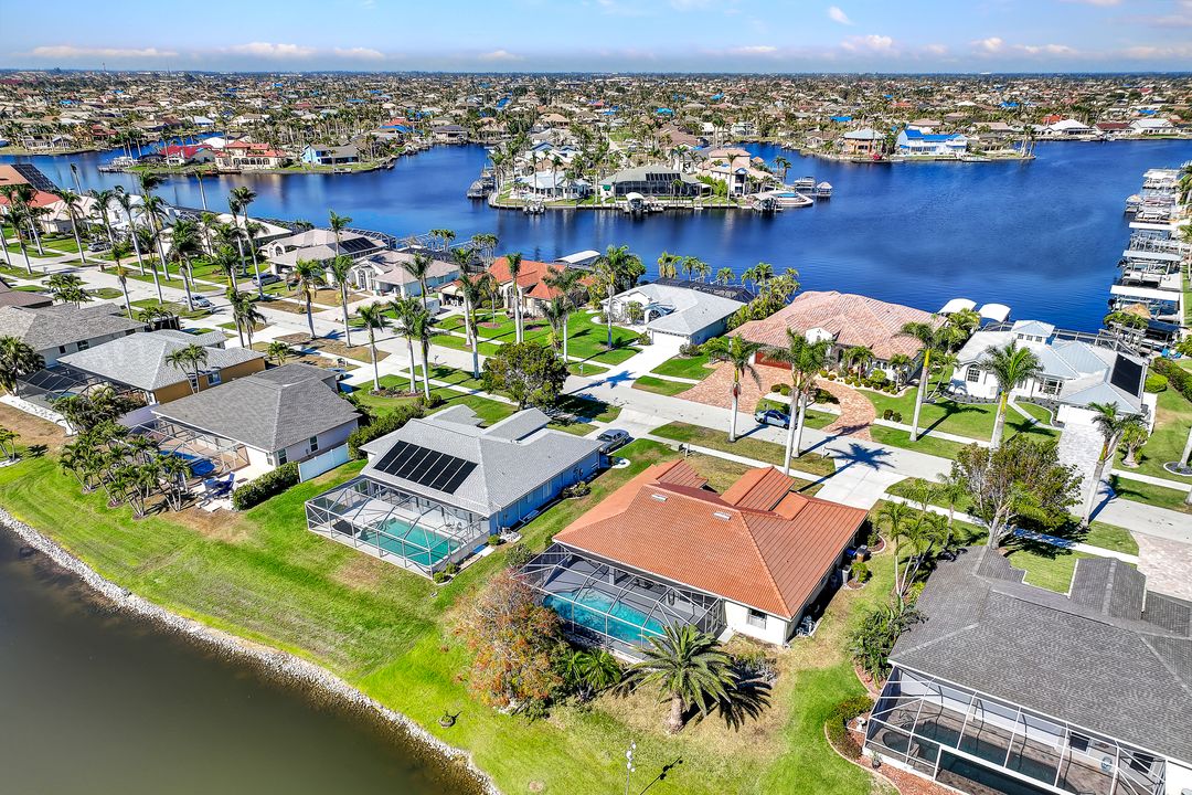 1046 SW 57th St, Cape Coral, FL 33914